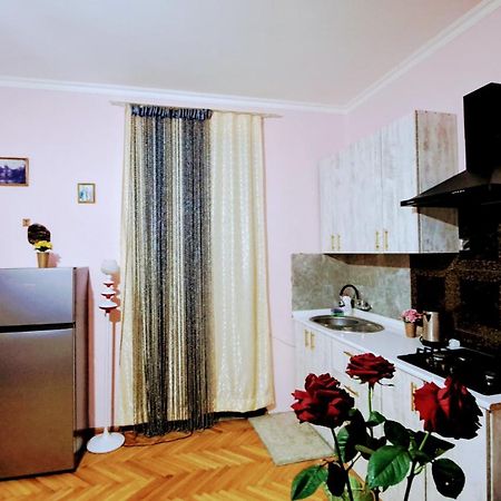 Beautiful Apartment In Old Tiflis Exterior foto