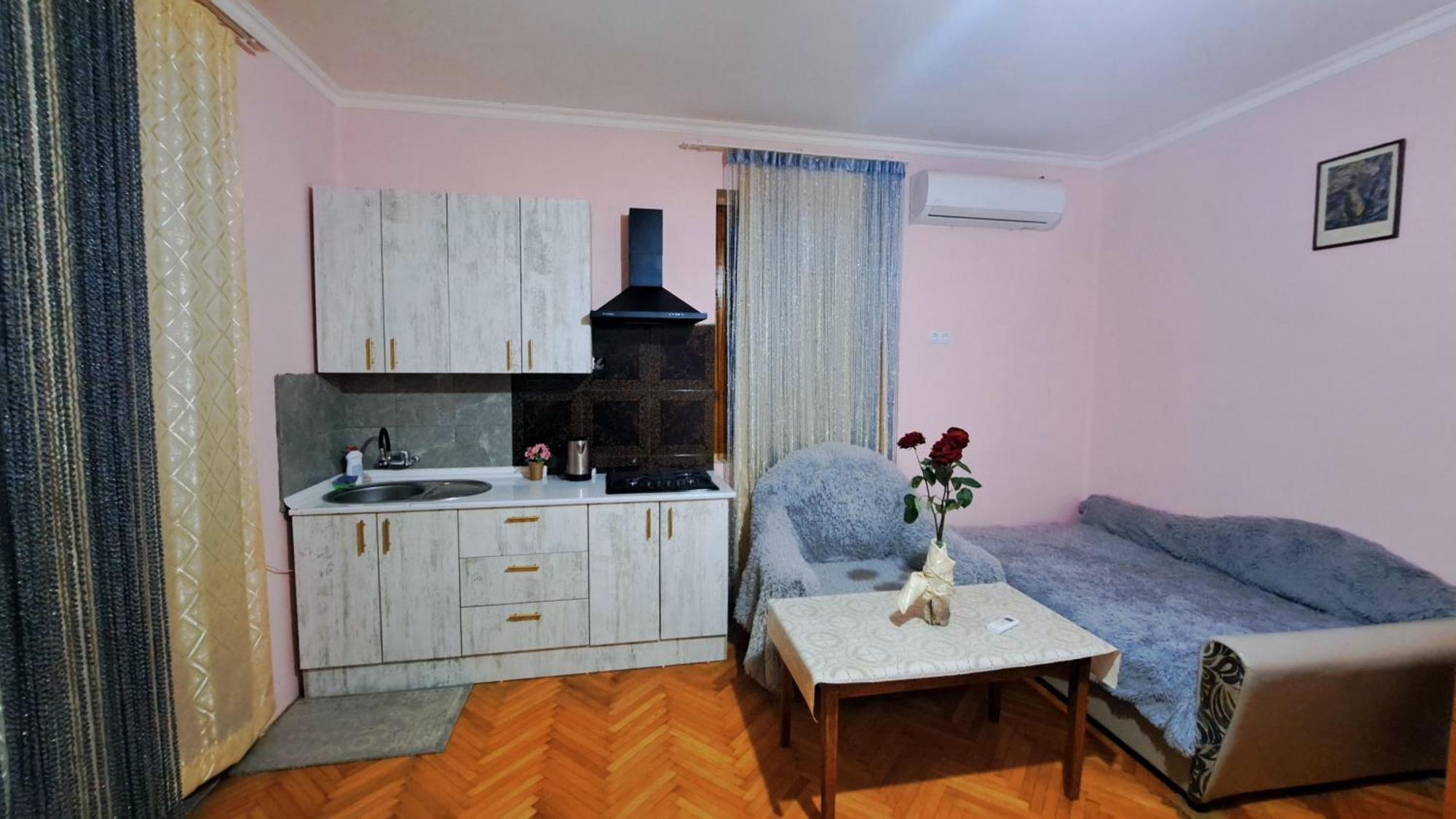 Beautiful Apartment In Old Tiflis Exterior foto